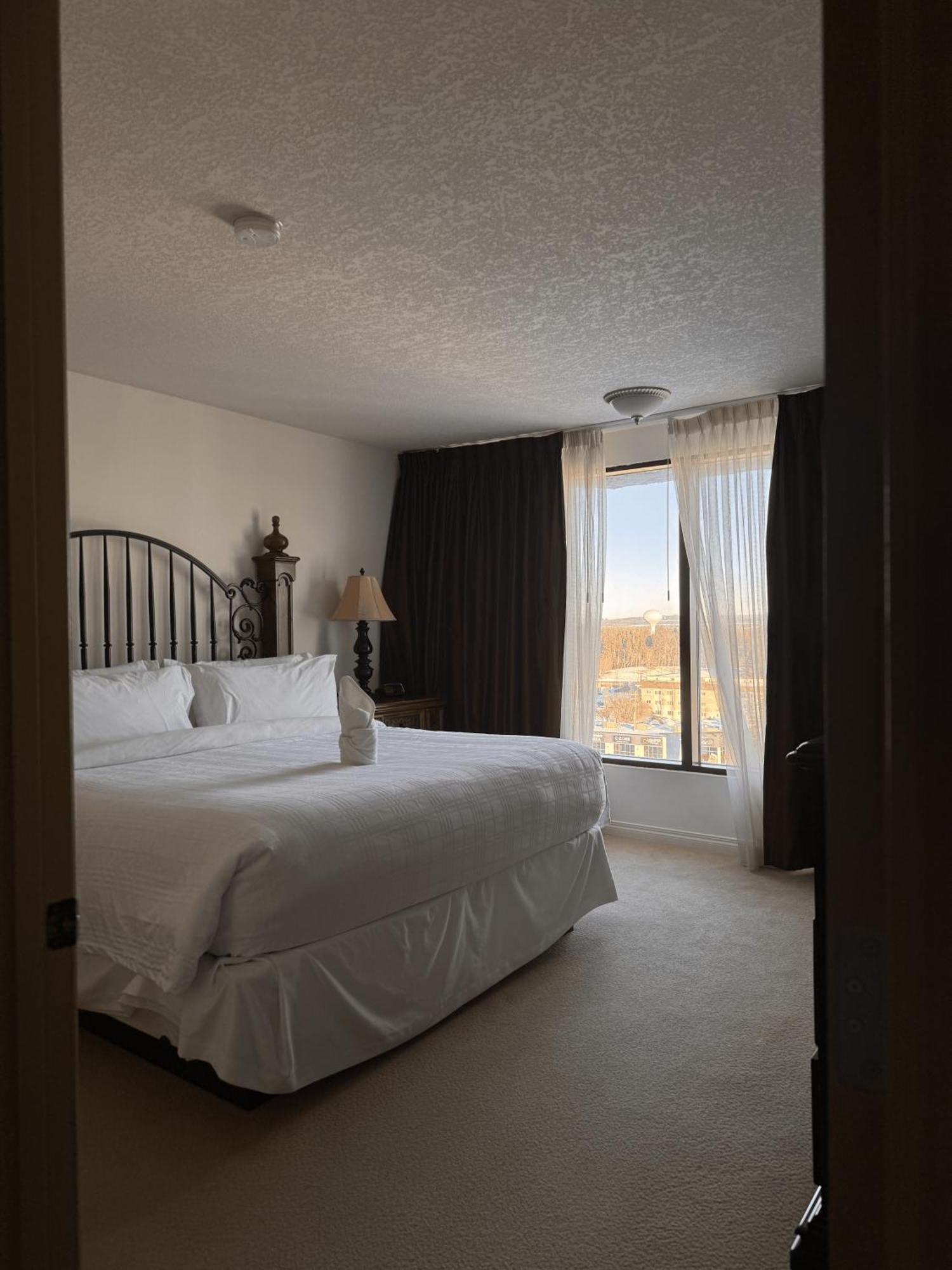 Red Deer Resort & Casino Exterior photo