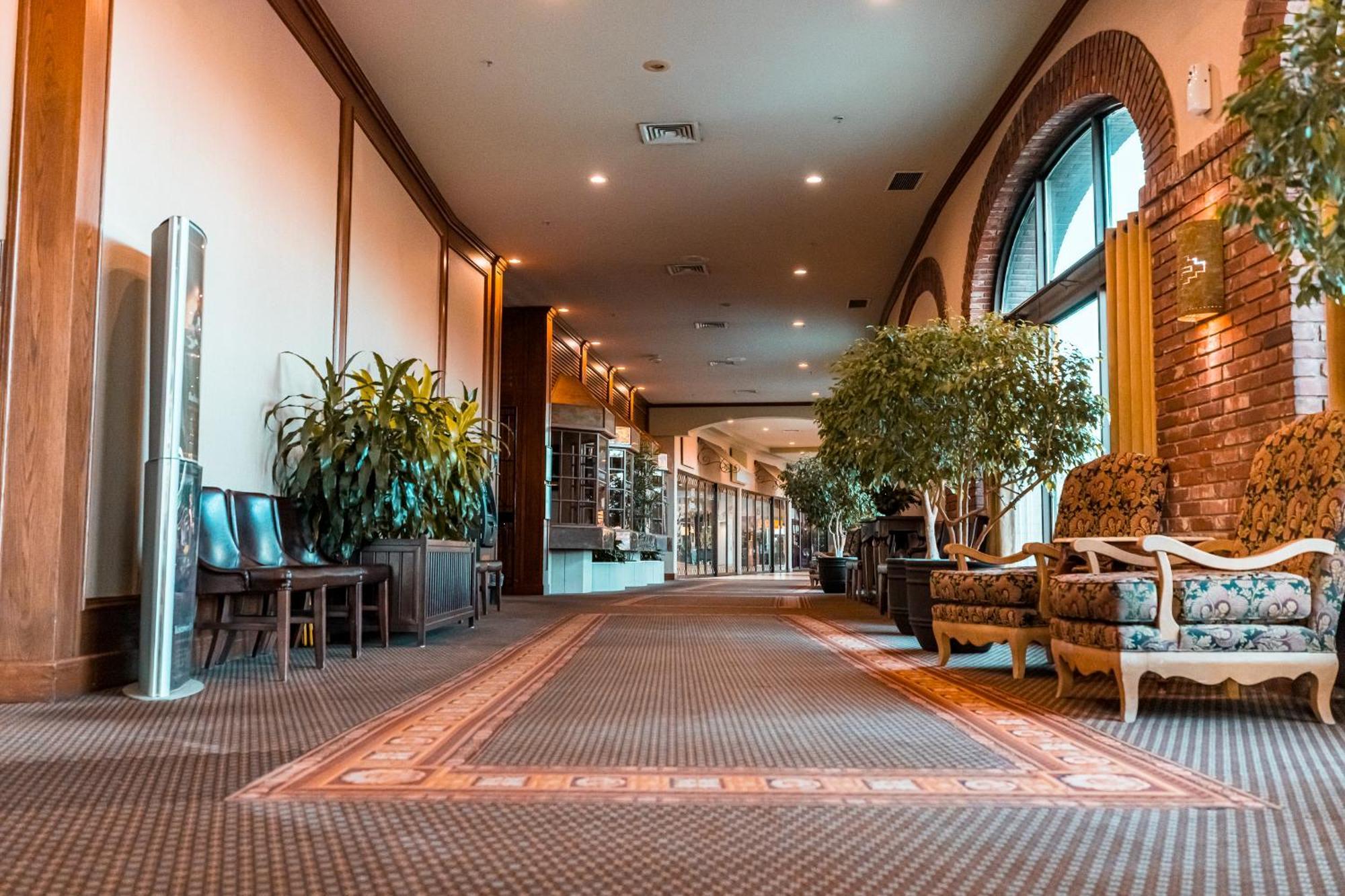 Red Deer Resort & Casino Exterior photo