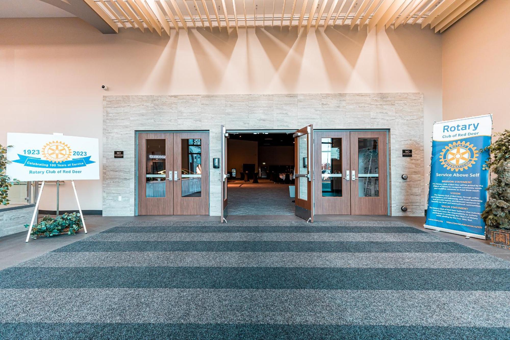 Red Deer Resort & Casino Exterior photo